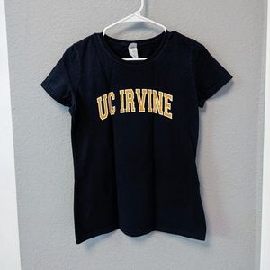 UC Irvine graphic logo T-shirt